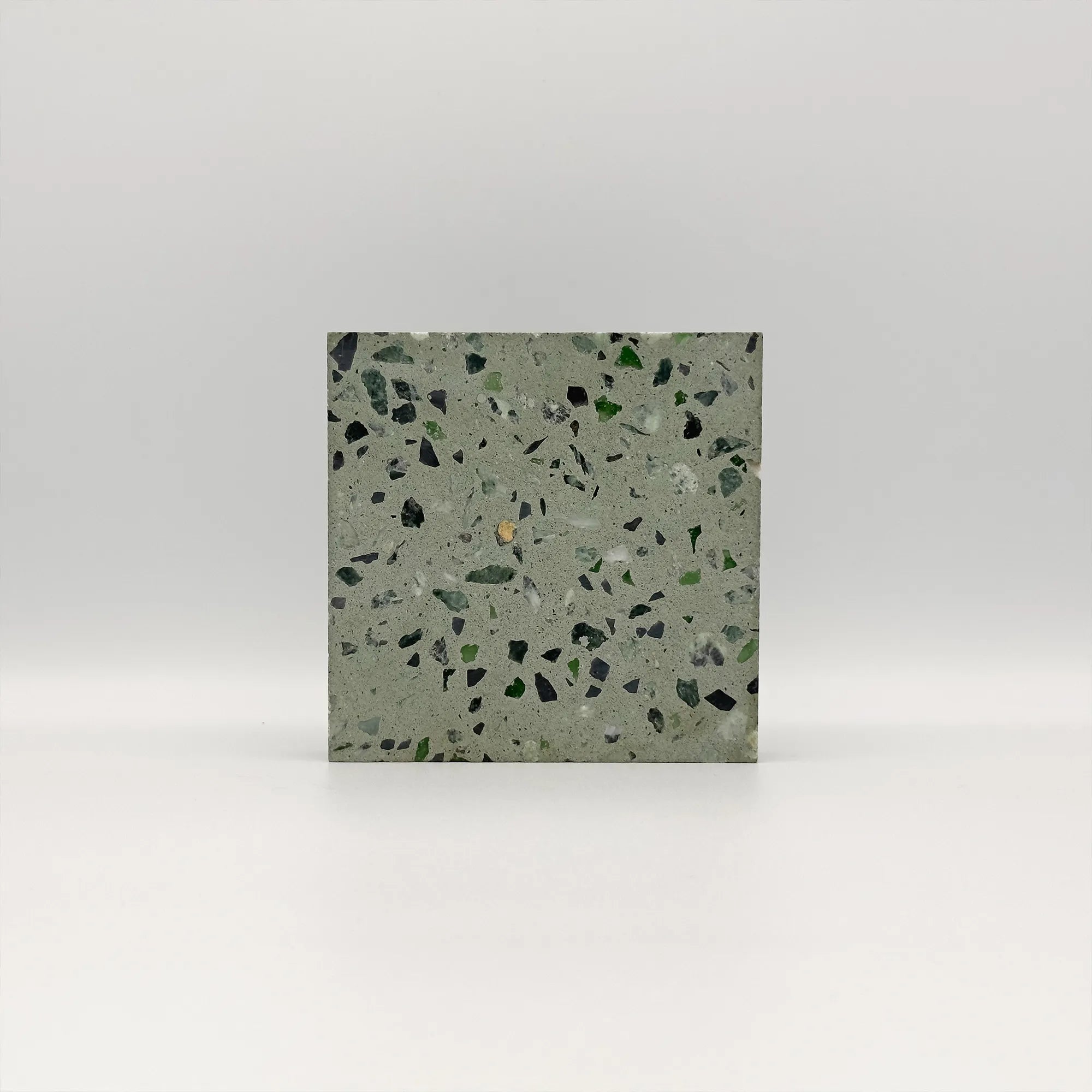 Échantillon de Terrazzo sur-mesure composition 7, fragments minéraux